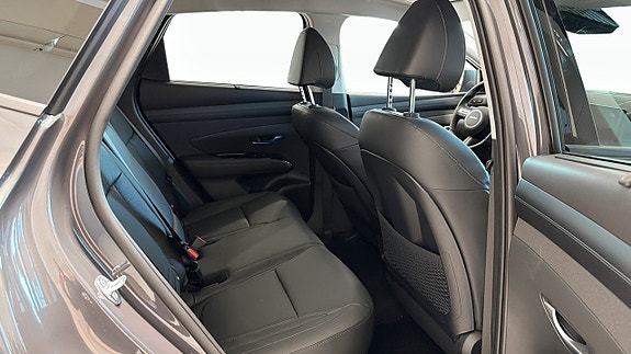 Hyundai Tucson 5 of 12