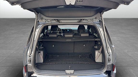 Hyundai Santa Fe 10 of 12