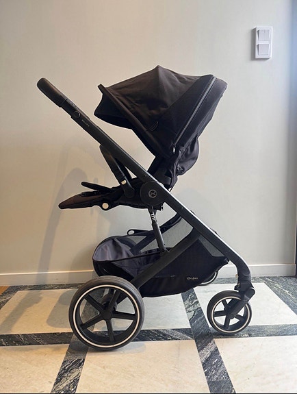 Product image 1 of 5