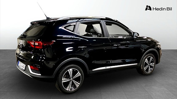 MG ZS EV 2 of 9