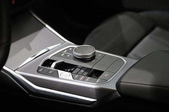 BMW 320 12 of 13