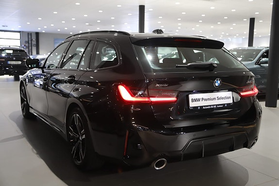 BMW 320 10 of 13