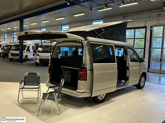 Volkswagen California BEACH 4 of 21