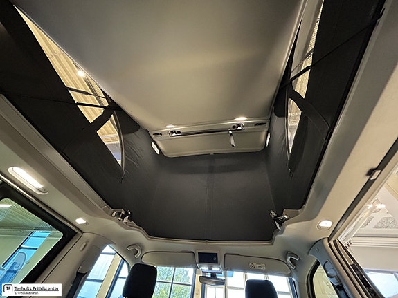 Volkswagen California BEACH 10 of 21