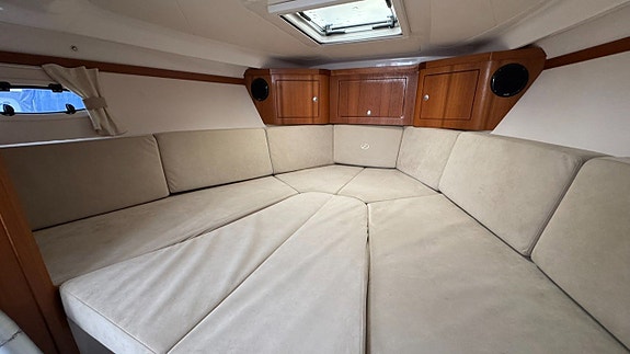 Aquador 27 HT Mercruiser TDI V6 - Topp Utrustad - Kommande 11 of 23