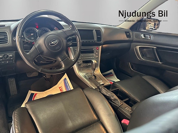 SUBARU OUTBACK 2.5 4WD BVA165 ch 4X4 - ATTELAGE - TOIT OUVRANT - 165000 KM