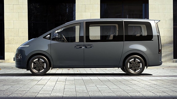 Hyundai Staria 3 of 8