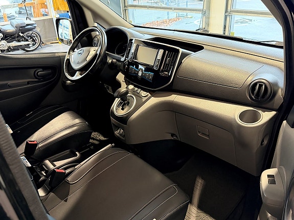 Nissan e-NV200 7 of 15