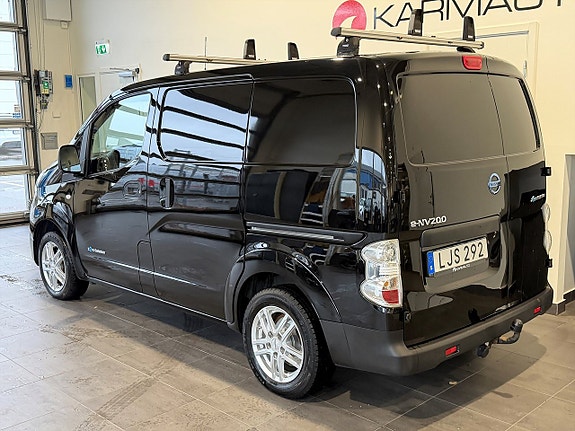 Nissan e-NV200 3 of 15