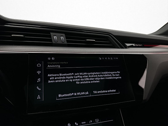 Audi Q8 e-tron 28 of 30
