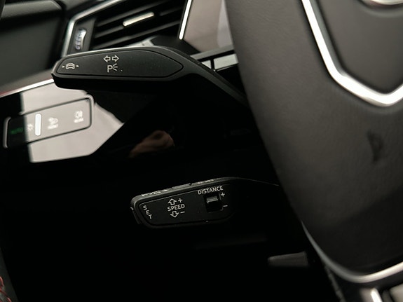 Audi Q8 e-tron 22 of 30