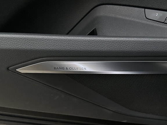 Audi Q8 e-tron 19 of 30