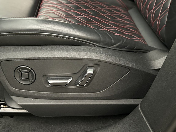 Audi Q8 e-tron 17 of 30