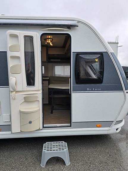 Hobby 560 FFE De Luxe *Queensbed *Förtält *Dusch *Markis 10 of 27