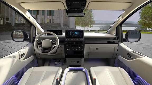 Hyundai Staria 9 of 11