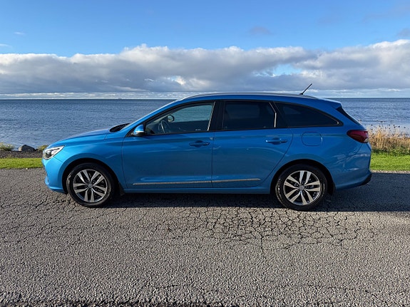Hyundai i30 2 of 18