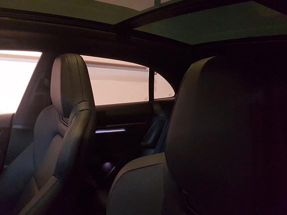 Porsche Macan 4 10 of 11
