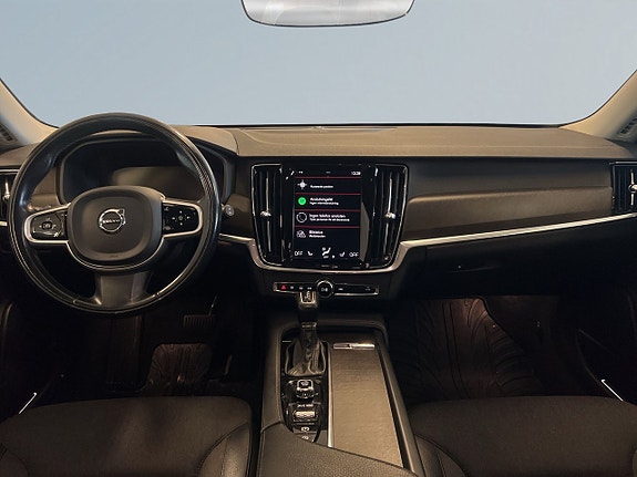 Volvo V90 Cross Country 8 of 20