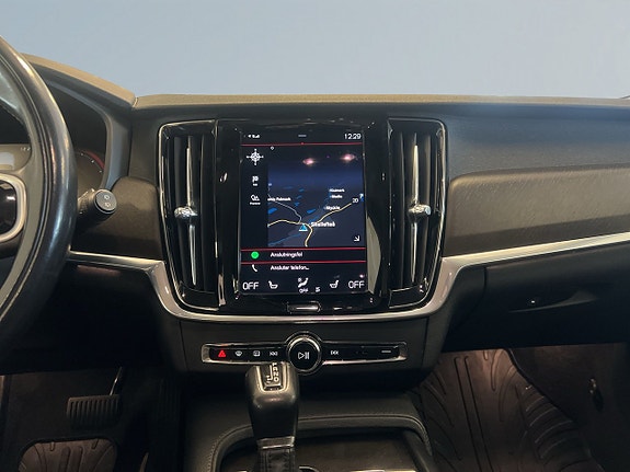 Volvo V90 Cross Country 15 of 20