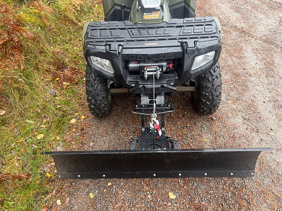 Polaris Sportsman 500 X2 / Endast 64 mil / Snöblad / Frakt / Finans 6 of 8