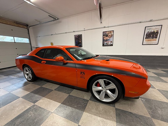 Dodge Challenger 2 of 30