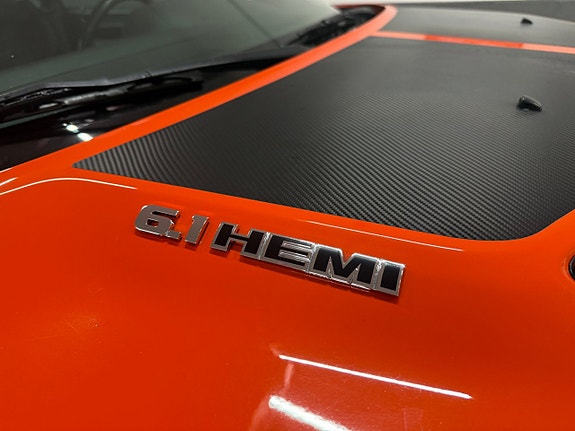 Dodge Challenger 14 of 30