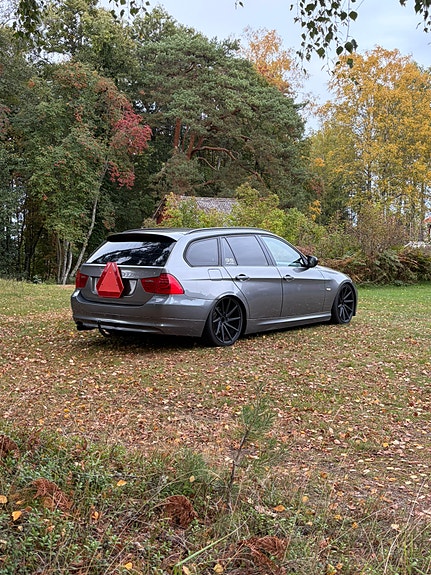 BMW 320d 4 of 9