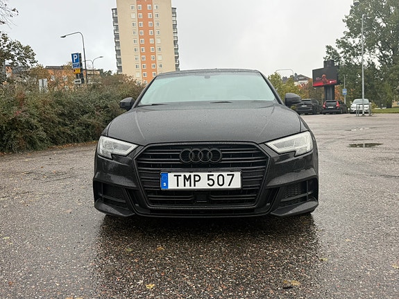 Audi A3 3 of 9