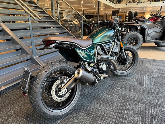 Ducati Scrambler Nightshift 800 2 of 7