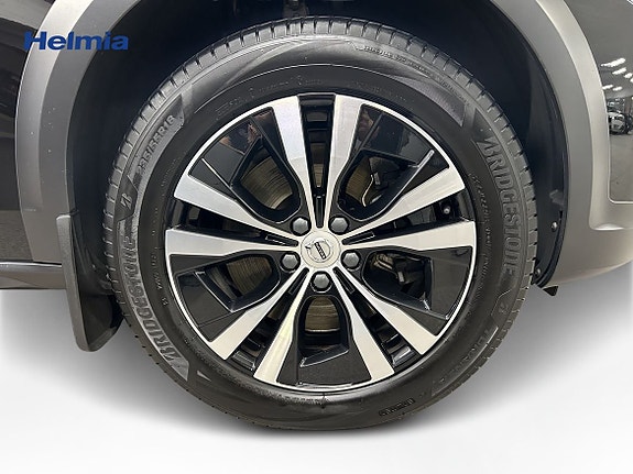 Volvo V90 Cross Country 10 of 16