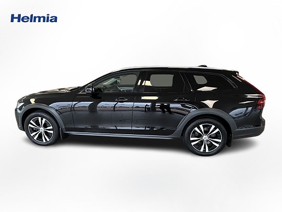 Volvo V90 Cross Country 9 of 16
