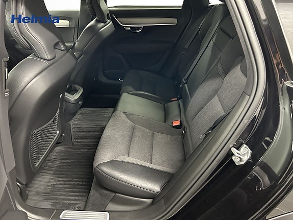 Volvo V90 Cross Country 15 of 16