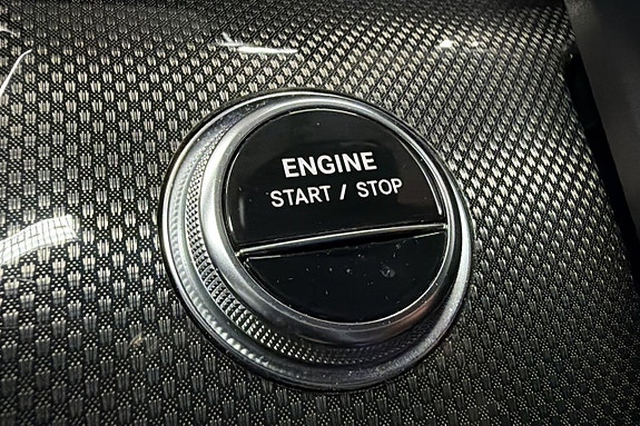 Mercedes-Benz C300 e 26 of 26