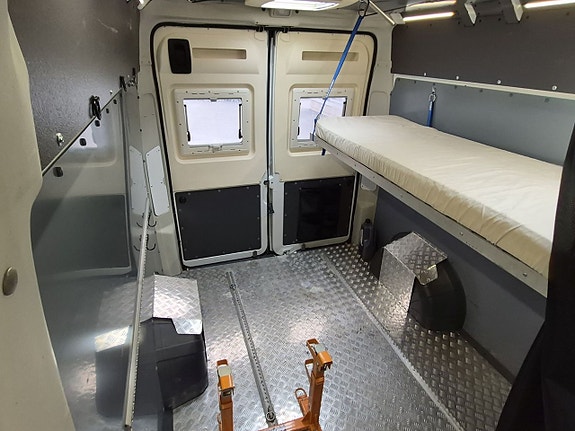 Westfalia Columbus Solhem Special 2 sovplatser, 4 sittplatser, MC-transport, solcell 25 of 28