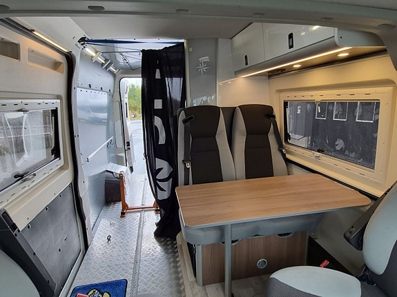 Westfalia Columbus Solhem Special 2 sovplatser, 4 sittplatser, MC-transport, solcell 13 of 28