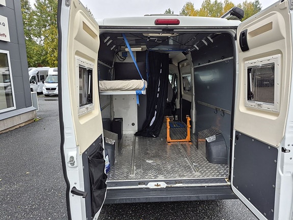 Westfalia Columbus Solhem Special 2 sovplatser, 4 sittplatser, MC-transport, solcell 6 of 28