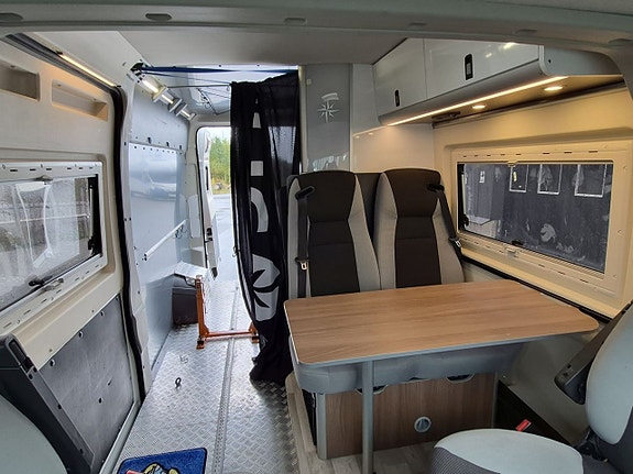Westfalia Columbus Solhem Special 2 sovplatser, 4 sittplatser, MC-transport, solcell 12 of 28