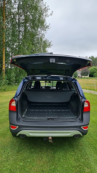 Volvo XC70 9 of 9