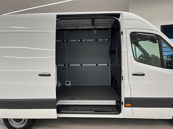 Mercedes-Benz Sprinter 317 8 of 14