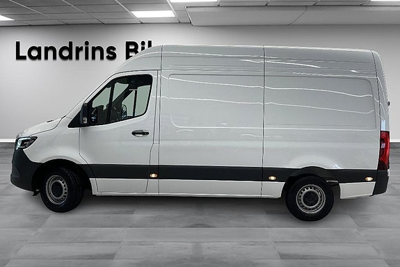 Mercedes-Benz Sprinter 317 2 of 14