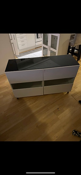 TV-bänk