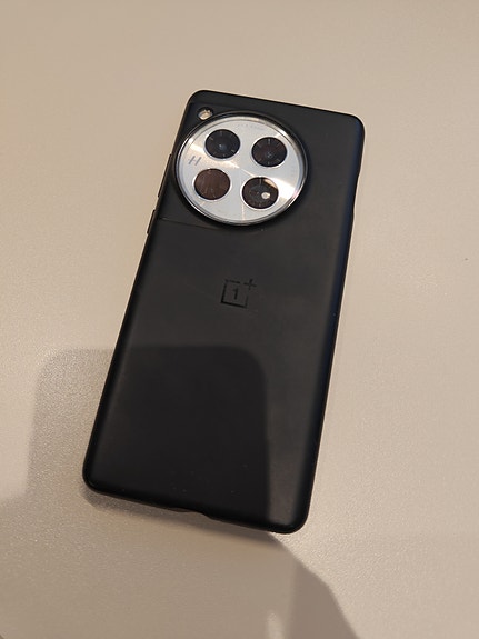 OnePlus 12 - 256 GB / 16 GB RAM
