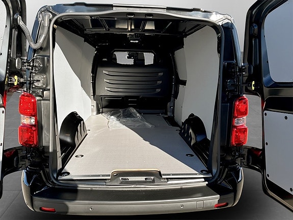 Opel Vivaro-e 8 of 14