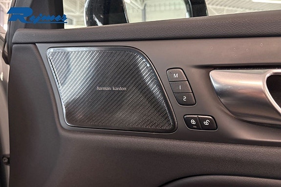 Volvo V60 22 of 30