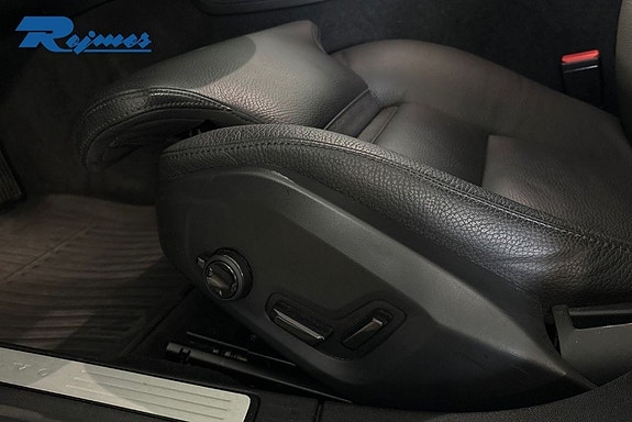 Volvo V60 8 of 30