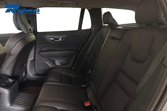 Volvo V60 25 of 30