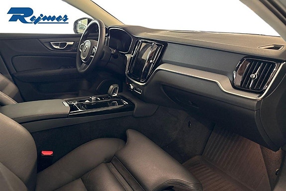 Volvo V60 20 of 30