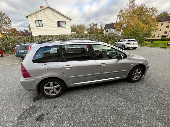 Peugeot 307 4 of 7
