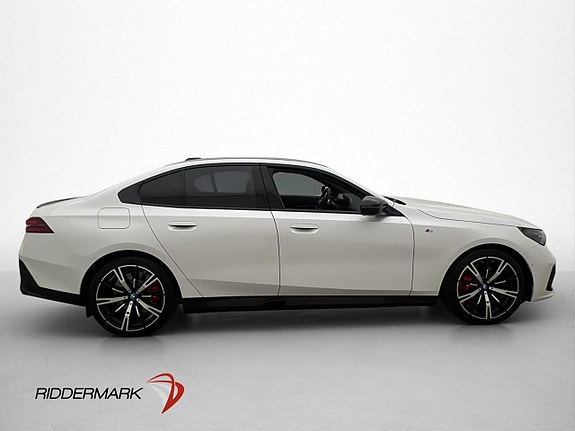 BMW i5 10 of 30