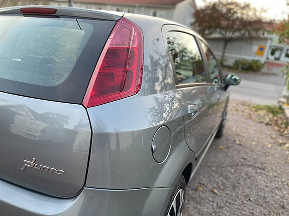 Fiat Grande Punto 4 of 8